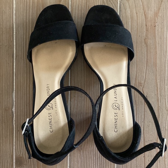 Chinese Laundry Heels - Picture 2 of 3